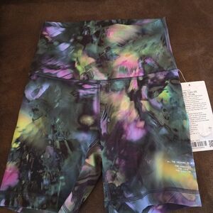 Lululemon Wundertrain HR 6" High Rise Biker Pride Collab